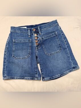 GAP Button Fly Patch Pocket Mid-Rise Denim Shorts